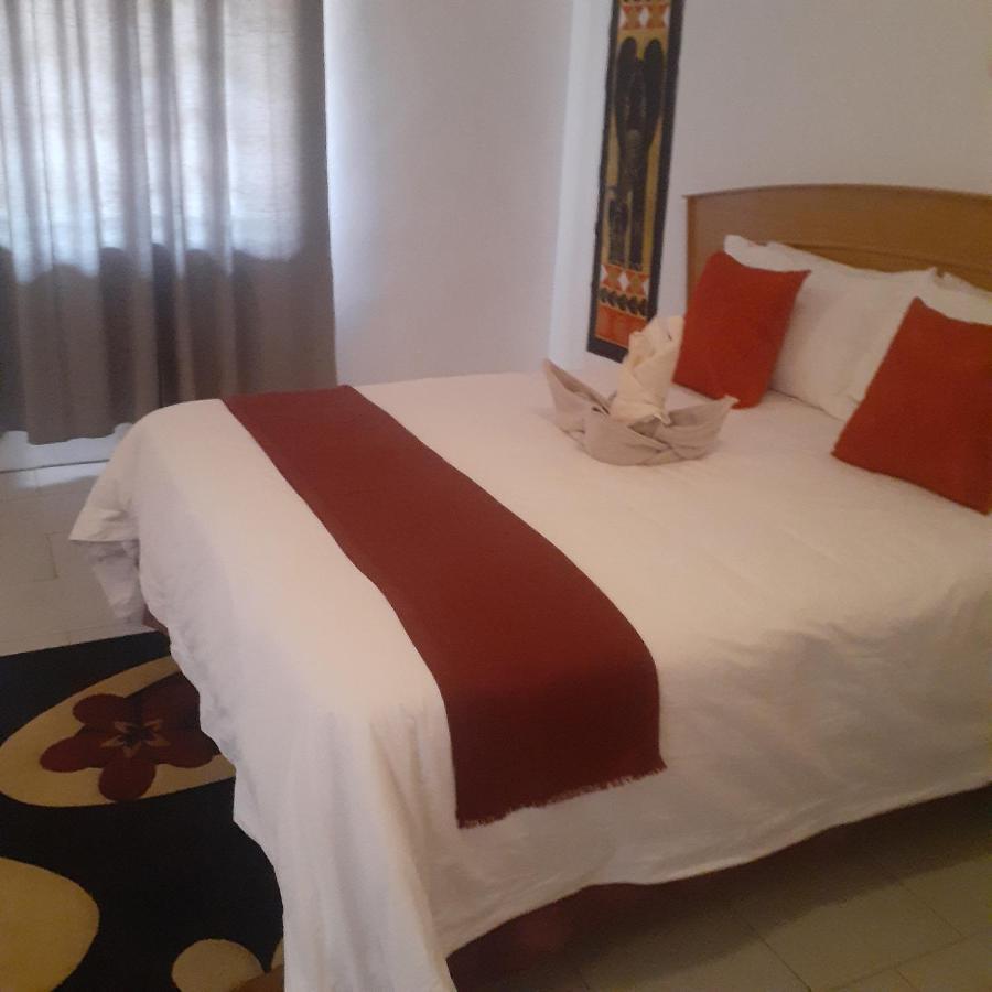 Sunshinevibe Guest House 카사네 외부 사진