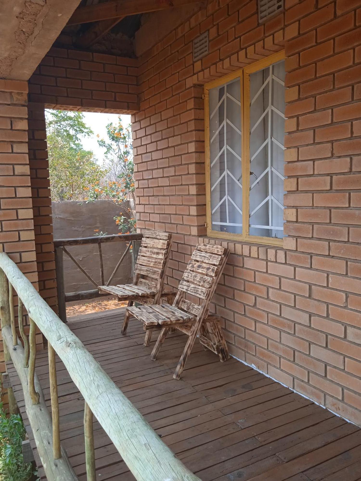 Sunshinevibe Guest House 카사네 외부 사진