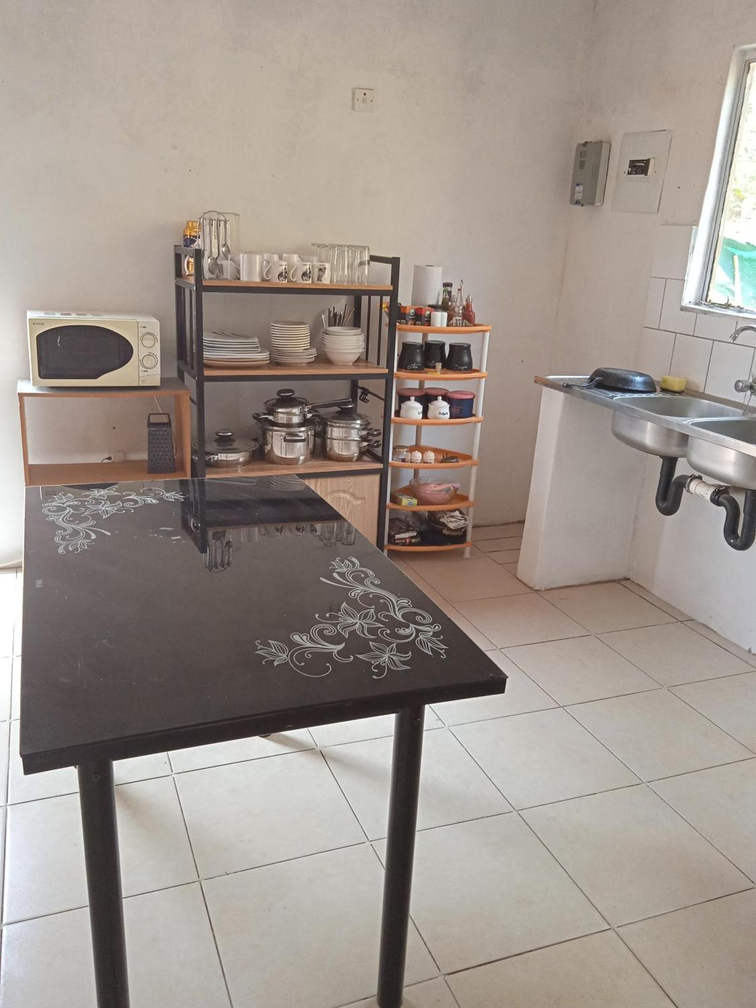 Sunshinevibe Guest House 카사네 외부 사진